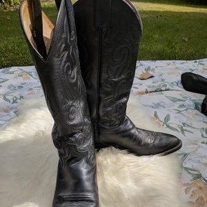 Justin Tracy Boots in Black
